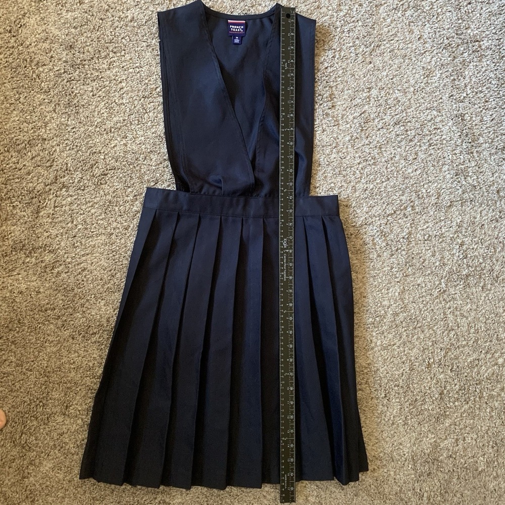 French Toast Girls Uniform Jumper Girls Size‎ 14 Navy Blue Pleated V-neck - Picture 8 of 9